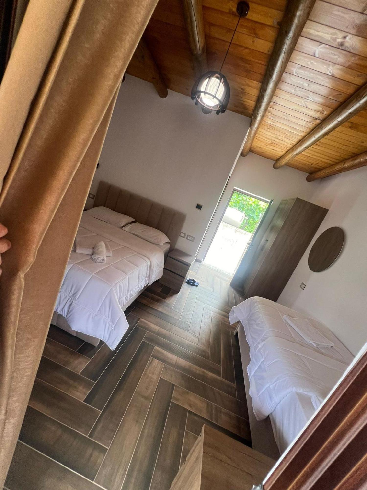 Guest House Bracaj Zhaban Eksteriør bilde